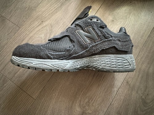 New Balance nero m2002rdb taglia 8