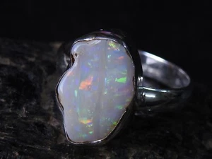 Anello grezzo opale australiano naturale lucido regalo per lei gioielli alla moda - Foto 1 di 22