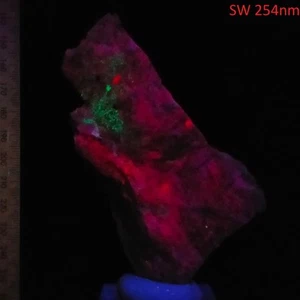 Fluorescent Uranyl Sodalite Calcite Feldspar long & short wave minerals 0.42kg - Picture 1 of 13