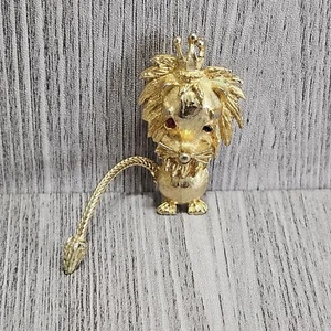 Vintage Gold Tone Anthropomorphic Cartoon Lion Articulating Tail Brooch Red Eyes - Picture 1 of 4