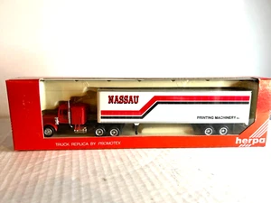 HERPA #6188 Kenworth cabina para dormir con remolque de caja de 45' "Nassau" H.O. 1:87 - Imagen 1 de 2