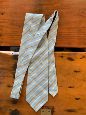 Vintage T. Harris London tie from late 90s / early 2000s, 100% silk, Made in USA - Image 1 of 3