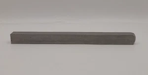 Metrische Stahlstange Vierkant geschliffen Schaft 89g 120mm lang 10mm breit Gewinde M6 - Bild 1 von 3