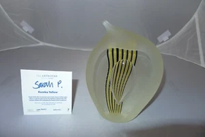 Caithness glass paperweight / sculpture Sarah Peterson Rumba Yellow - Picture 1 of 11