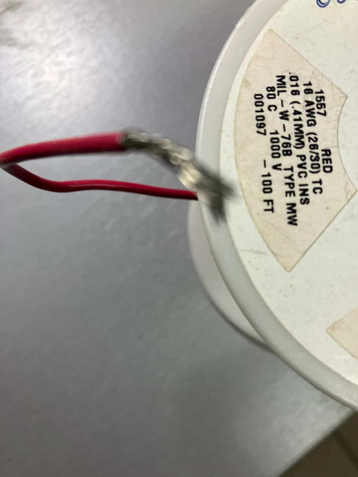 Alpha Wire 1557 WG005 - Wire 1557 RED — 第 1/1 张图片