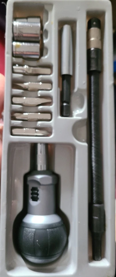 Star Case Flexible Screwdriver Set New Open Box - Image 1 of 4