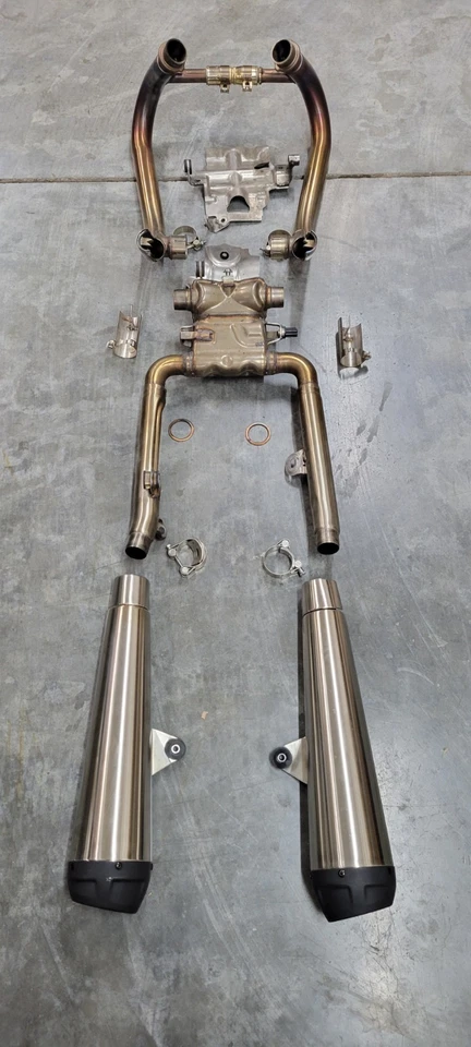 Escape Triumph Speed 2022 doble stock OEM Foto 1 de 1