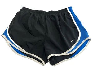 Nike Dri-Fit pantaloncino running donna grande nero con fodera blu e bianco atletico - Foto 1 di 6