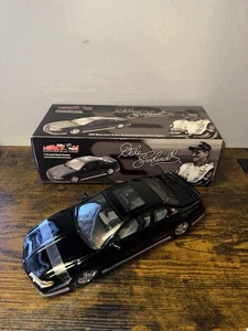 Action 1:18 Signature Diecast 2002 Earnhardt Sr Monte Carlo SS Street Version - Picture 1 of 8