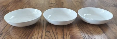 3 cuencos de pasta individuales Fitz & Floyd Nevaeh White Bone China de 7 3/4" Foto 1 de 3