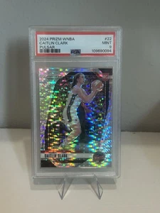 2024 Panini Prizm WNBA Caitlin Clark Pulsar Prizm /499 PSA 9 (RC) - Foto 1 di 3