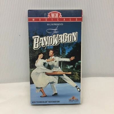 VHS The Band Wagon Musical Technicolor Fred Astaire Cyd Charisse Oscar Levant - Image 1 of 3