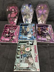 2022 Monster High Monster High Haunt Couture Lot Of 7