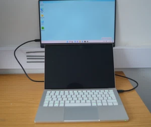 Razer Book 13, i7 11th Gen, 512GB SSD, 16GB Ram Silver - FAULTY #172 - Afbeelding 1 van 12