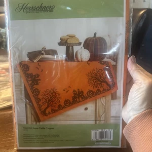 #173808 HERRSCHNERS "Haunted Lane" Mesa Halloween Punto de Cruz ¡NUEVO EN PAQUETE! - Imagen 1 de 5