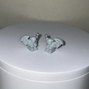 New Lego Lot of 2 Light Bluish Gray Gargoyle Creature Statues 76781 76453 - Picture 1 of 3
