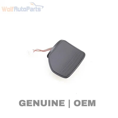 2009-2011 AUDI A6 QUATTRO - Right Steering Wheel Tiptronic Shift Paddle / Button - Image 1 of 4