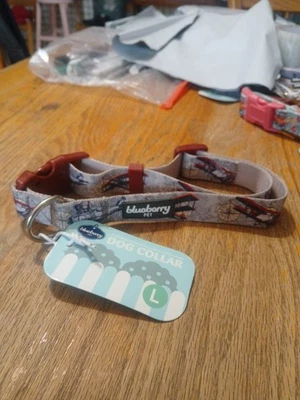 Collar grande Blueberry Pet perro hasta 85 Ib. Tema de avión Foto 1 de 4