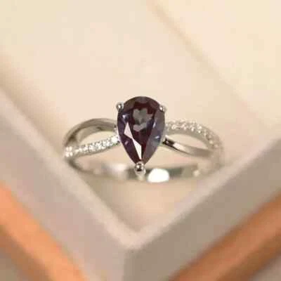 Anillo de San Valentín de diamantes y alejandrita natural de 3,00 quilates de oro blanco real de 14 quilates Foto 1 de 4