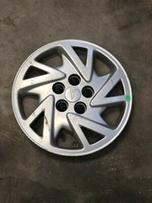 2000-2005 Pontiac Sunfire 14 inch hubcap #9593210 2001 2002 2003 2004