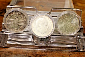 Austria  Commorative  Mix Design Three Coin Various Design Silver 50 Schilling - Picture 1 of 9