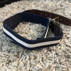 Cintura Thomas Bates blu navy in pelle elasticizzata e marrone, taglia 34. Nuovo - Foto 1 di 3
