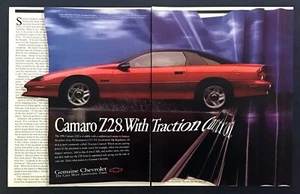 Chevrolet Camaro Z28 1996 cupé foto ""Control de tracción"" anuncio impreso de 2 páginas - Imagen 1 de 1