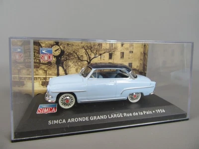 D768 IXO Cina Simca Aronde Grand Large Rue De La Paix 1956 Blu 1:43 + Scatola - Immagine 1 di 4