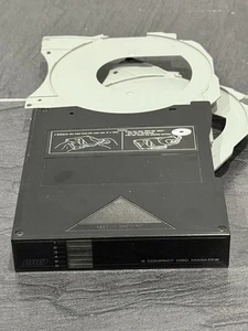 Cargador de disco compacto múltiple Kenwood DP-M97 (6 CD) solo pieza de repuesto - Imagen 1 de 5