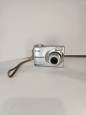 Kodak EasyShare C513 Digital Camera 3X Optical Zoom 5 MP  Working - Image 1 of 4