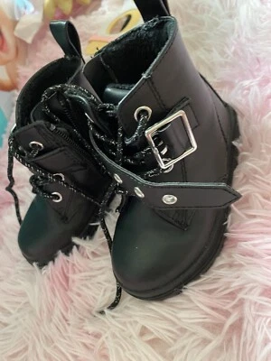 Botas de invierno negras H&M para niños pequeños talla 5 Foto 1 de 4