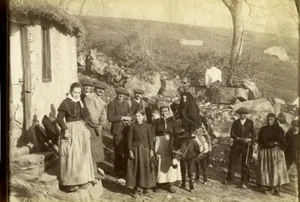 France Euskal Herria Ciboure travellers near Socoa Bridge Old Photo 1880 - Picture 1 of 3