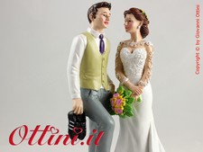Cake Topper Matrimonio Sposi Con Pallone Tema Calcio Statuina Sopra Torta