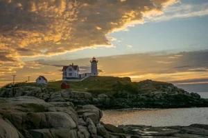 LIGHTHOUSE *2X3 FRIDGE MAGNET* BEACON SHORE SAFETY COAST DANGER LIGHT NAVIGATION - Picture 1 of 2