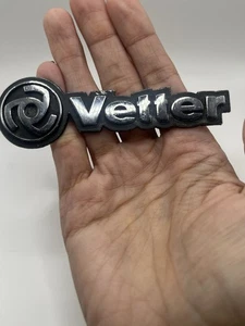 Vintage Vetter Motorcycle Fairing Emblem Badge Metal Logo Plate Windjammer - Bild 1 von 5
