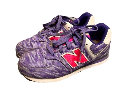 Zapatillas New Balance Púrpura Rosa Y Blanco Niñas Pequeñas Talla 5 KL5745QG Foto 1 de 4