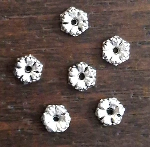 250 x Tibetan Bali Crinkle Flower Spacer Bead 5mm (B23) - Picture 1 of 1