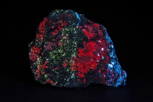 JH7961 Large Scheelite, Powellite, Calcite, Minerva NV - Picture 1 of 3