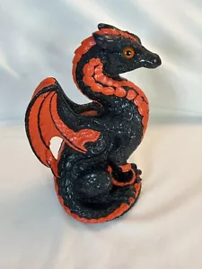 Windstone Editions Drache schwarz/orange mit Glitzer. 8 Zoll hoch. Keeper PYO - Bild 1 von 8