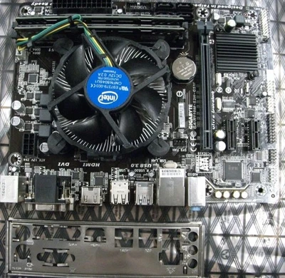 Scheda madre cpu - Immagine 1 di 4