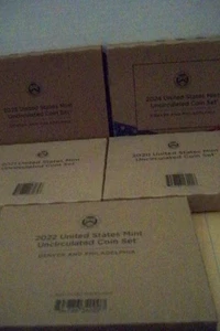 Lot of 5 US Mint Uncirculated P D Coin Sets - 2020 to 2024 - Sealed - Ships Free - Picture 1 of 3