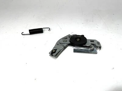 1986-1989 Mercedes-Benz 190D Parking Brake Pivot Connector Mechanism 0004200779 - Image 1 of 4