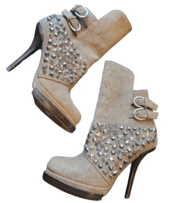 Женские ботильоны Jeffrey Campbell Ibiza Last Booties 6,5 желтовато-коричневые с заклепками Carnegie Stilleto - Изображение 1 из 4