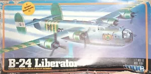 MPC 1/72 US Heavy Bomber B-24 Liberator (#1-4403) - Picture 1 of 3