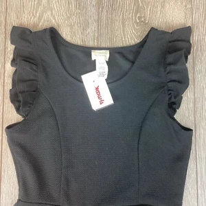 Vestido Caution To The Wind Little Negro M Sin Mangas NUEVO - Imagen 1 de 5