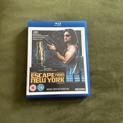 Escape from New York (1981) [Blu-ray / Restored] - Image 1 of 4