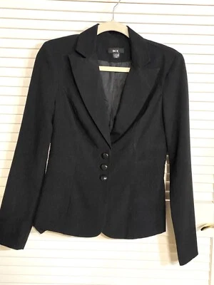 BCX Black Blazer Jacket Size Medium light metallic pinstripe Women EUC - Imagem 1 de 4