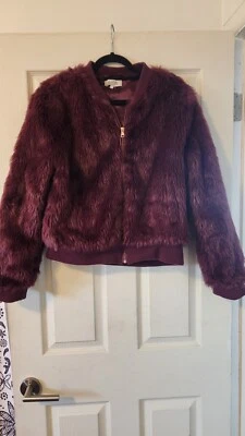 Chaqueta bomber de piel sintética borgoña para mujer Charlotte Russe talla XL Foto 1 de 3