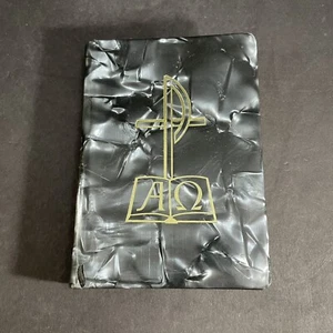 Blessed Trinity Missal Celluloid Cover Inset Crucifix 1972 Edition Southard Vtg - Picture 1 of 11