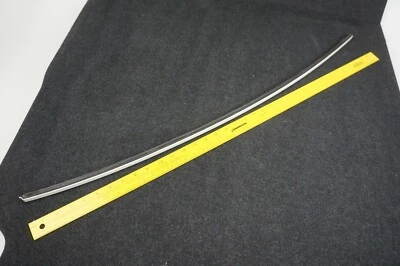 04-2008 Chrysler Crossfire cupé derecho derecho techo derecho moldura línea riel moldura plástico Foto 1 de 4